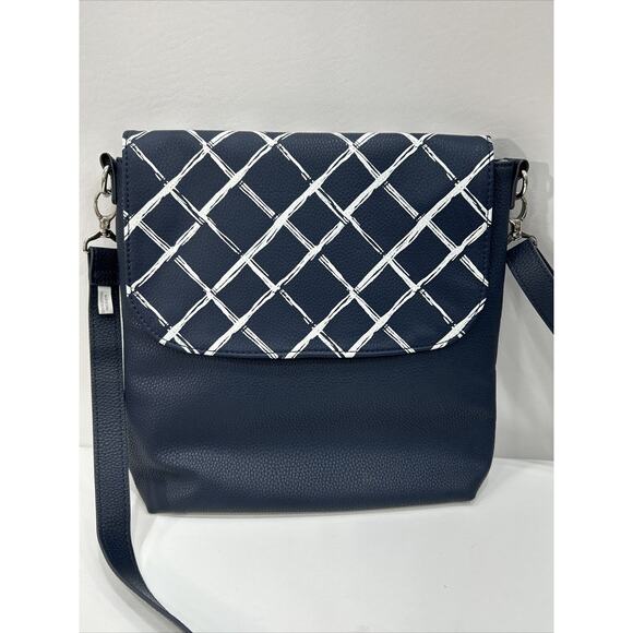 Thirty One Studio Modern Purse with Changeable Flap Shoulder Bag - Picture 10 of 16